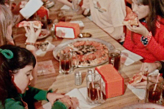 PerkImage_PizzaAndPitcher
